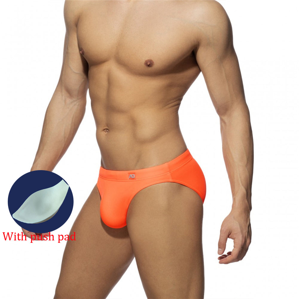 Traje de baño bikini Speedo de cintura baja para hombre, de secado rápido.