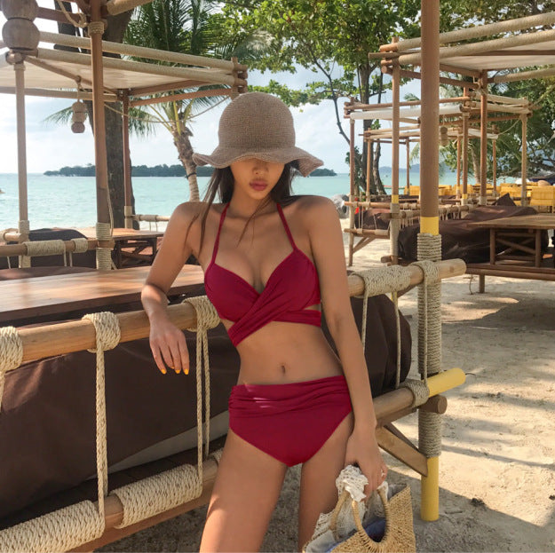 Bikini coreano elegante y adelgazante para busto pequeño. Ropa de playa.
