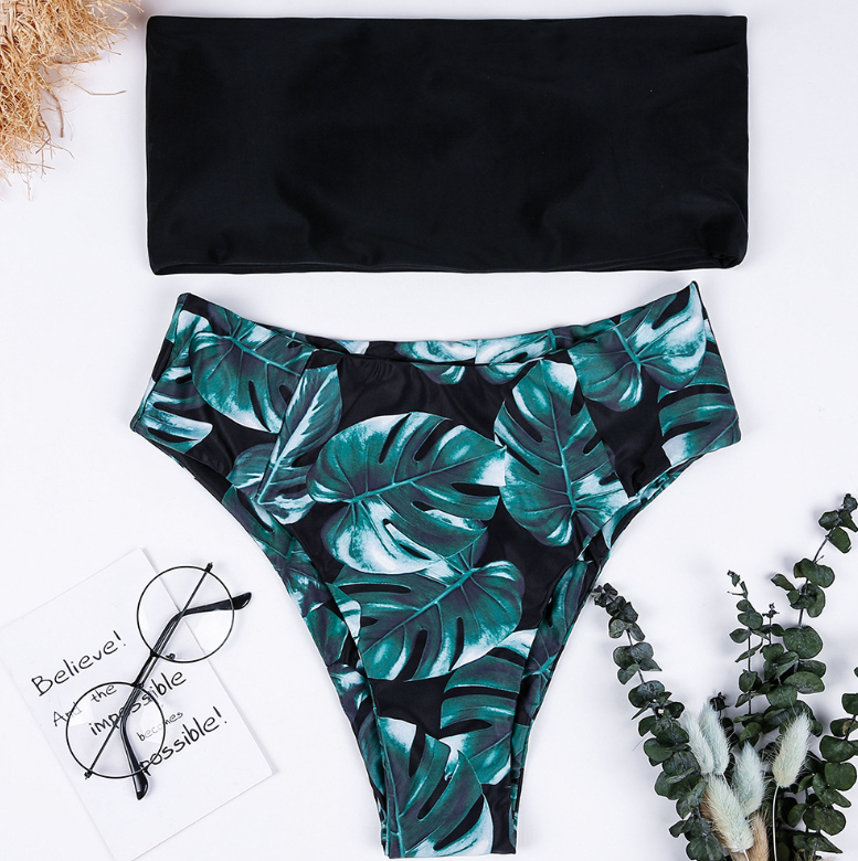 Traje de baño de dos piezas con estampado de hojas