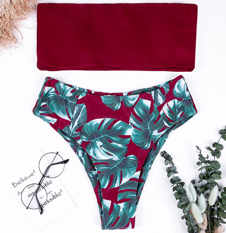 Traje de baño de dos piezas con estampado de hojas