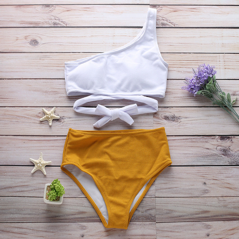 Traje de baño bikini sexy de un solo hombro con tela única