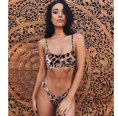 Conjunto de bikini elegante con estampado de leopardo y relleno.