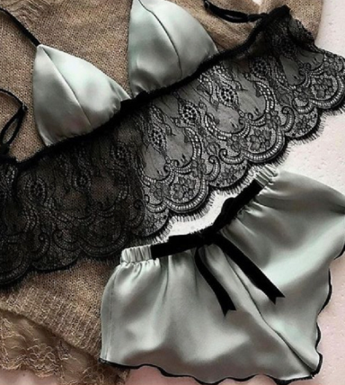 Conjunto de lencería y traje de baño de dos piezas de encaje para mujer.