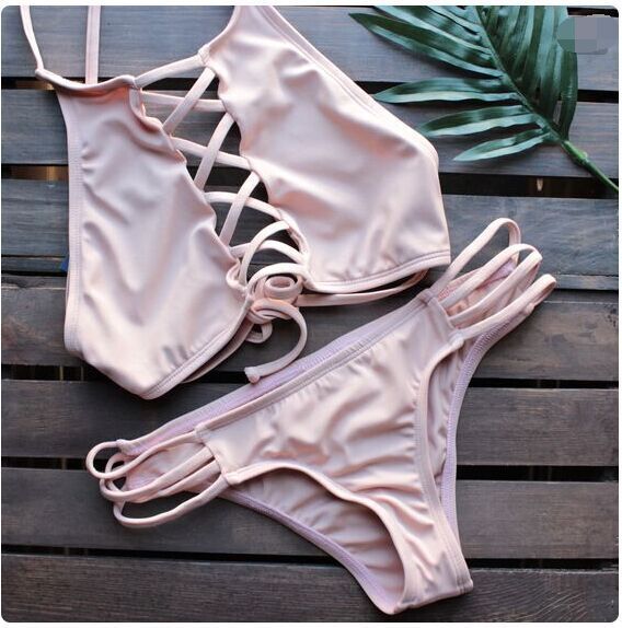 Bikini Elegante de Color Sólido con Diseño de Múltiples Tiras