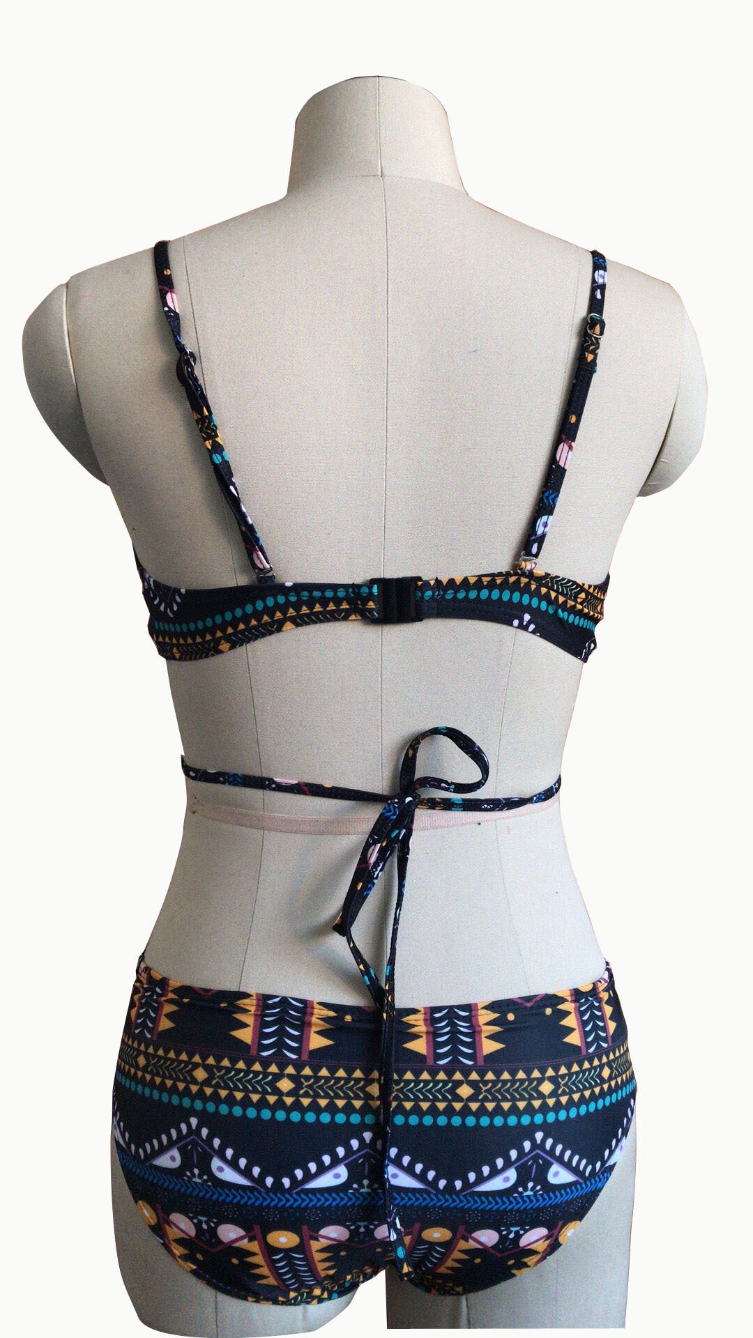 Bikini Estampado Cruzado al Frente Estilo 2019