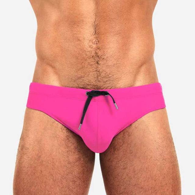 Bañador tipo slip de cintura baja para hombre con relleno push-up