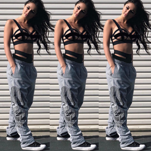 Conjunto de Lencería con Tentación de Tres Puntos y Bikini
