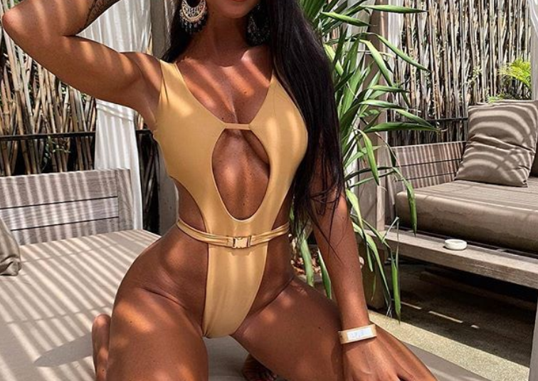 Traje de baño de una pieza sexy con lazo triangular en la cintura SU1477