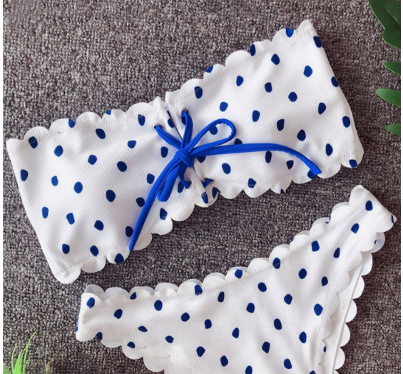 Conjunto de bikini estampado de lunares con tejido especial