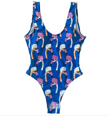 Trajes de baño Flamingo para mujer, modelos de una pieza y bikinis.