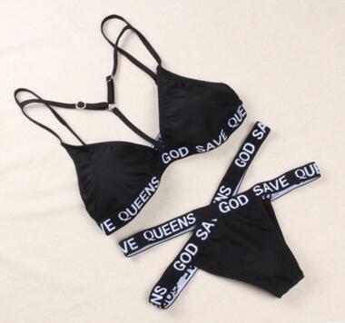 Nuevo bikini para mujer con relleno y diseño de letras.