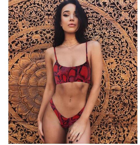 Conjunto de bikini elegante con estampado de leopardo y relleno.