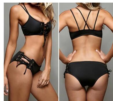 Conjunto de bikini negro sexy de tirantes y alta elasticidad.