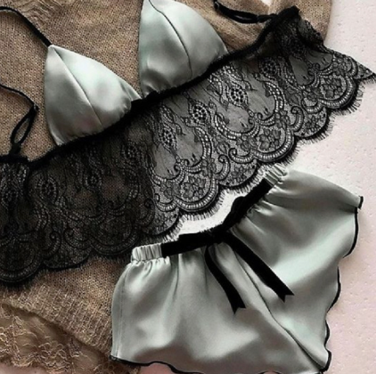 Conjunto de lencería y traje de baño de dos piezas de encaje para mujer.